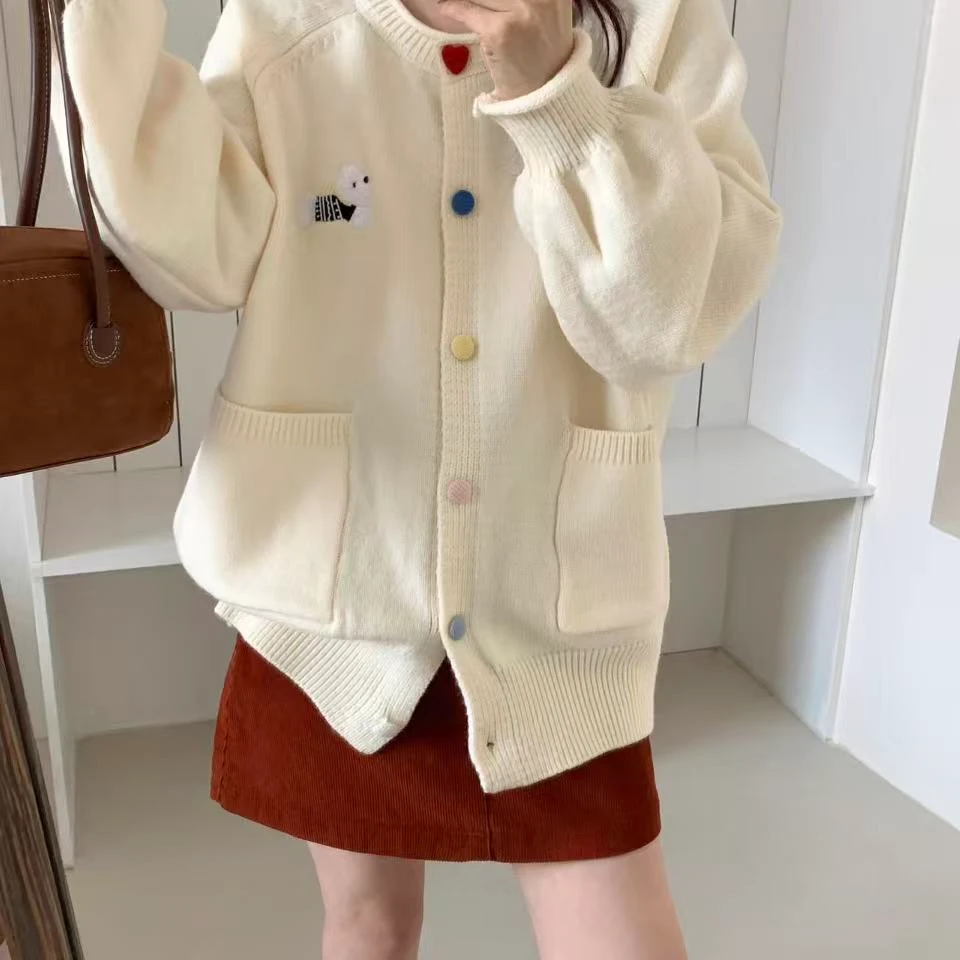 秋季新款大码小狗彩扣宽松慵懒风圆领针织毛衣百搭上衣