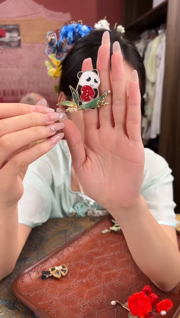 刺绣苏绣世家非遗手工（胸针）