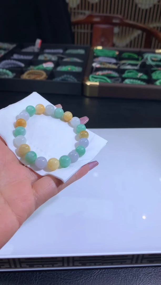 未镶嵌定制翡翠龙**下翡翠