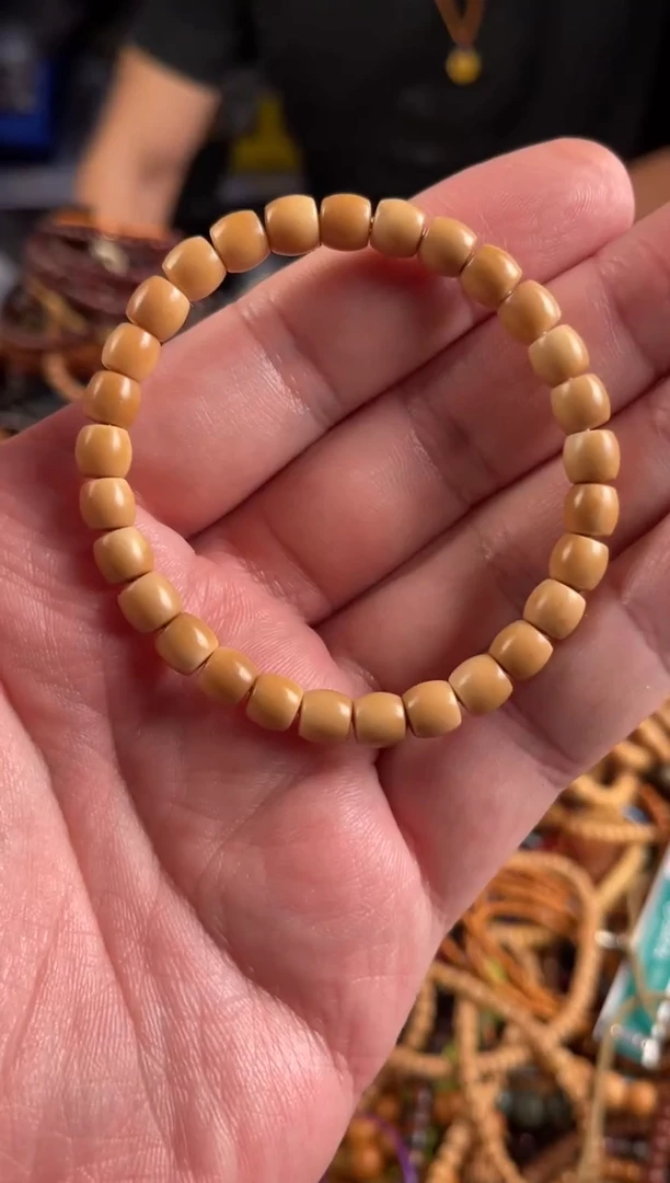 吊坠菩提根/象牙果王胖子文玩工作室7*6左右直切单圈