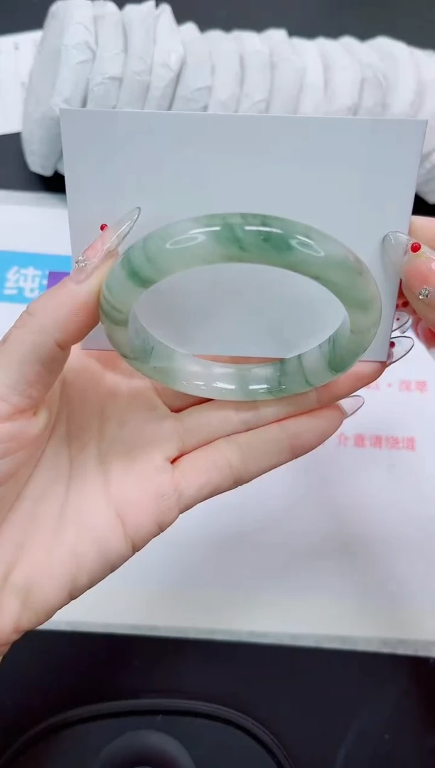 石英质玉手镯未镶嵌6