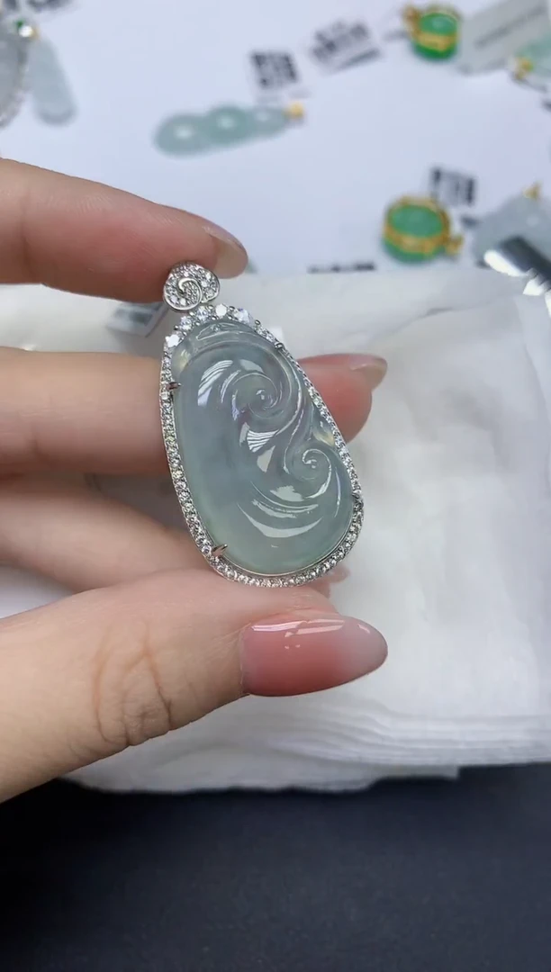 颈饰未镶嵌翡翠天然缅甸翡翠A货多样性发一件