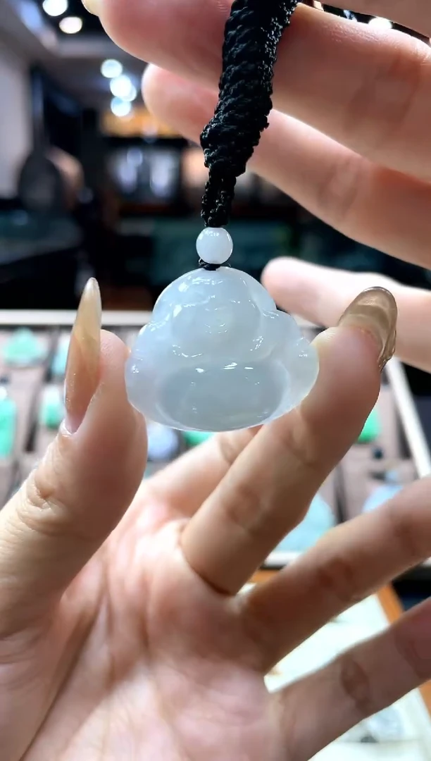 【闪购商品】翡翠颈饰未镶嵌佛公