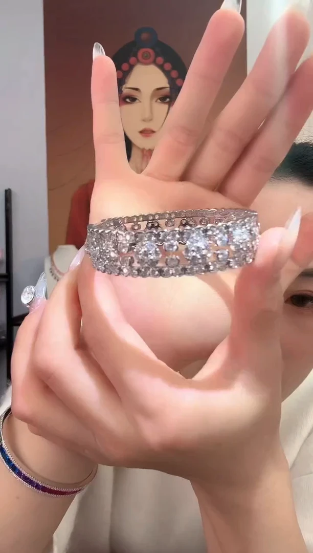 非金属无非金属无白色 镂空设计手镯