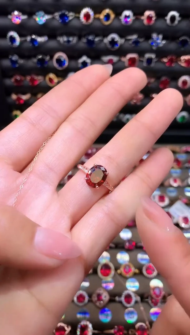 【闪购商品】石榴石戒指银S925镶嵌810