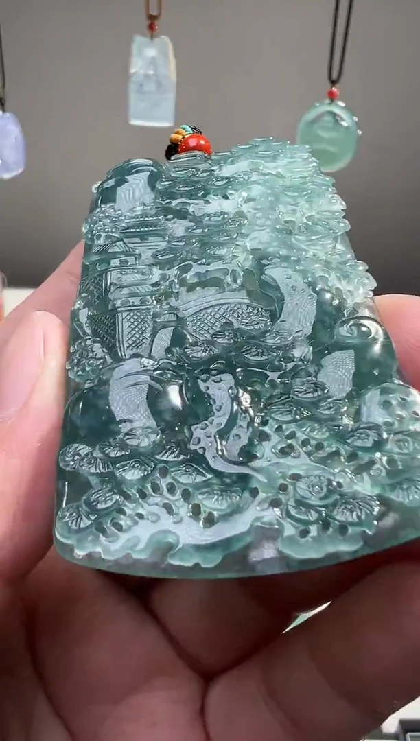 吊坠(不含链)未镶嵌翡翠山水牌