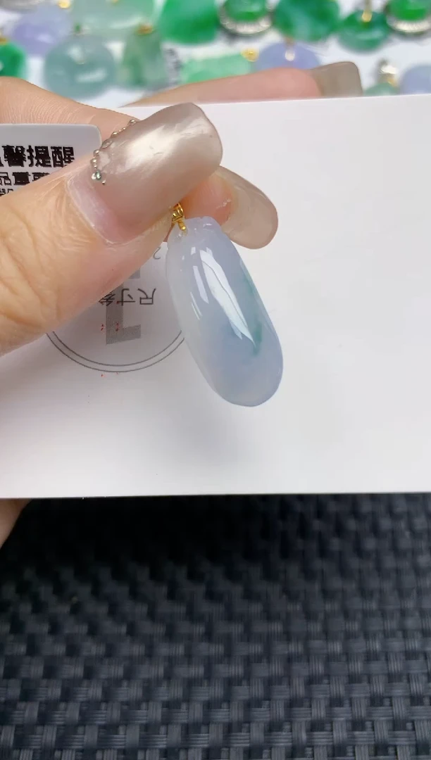 颈饰18K金镶嵌翡翠 天然缅甸A货翡翠百元以上9元证书费自理