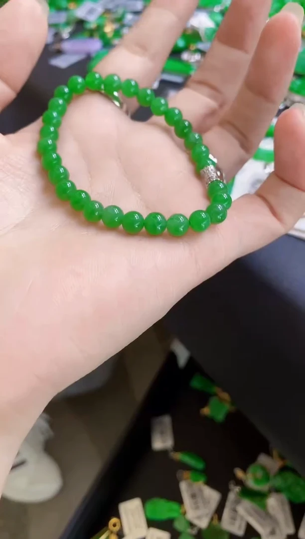翡翠未镶嵌颈饰鱼***珠手链