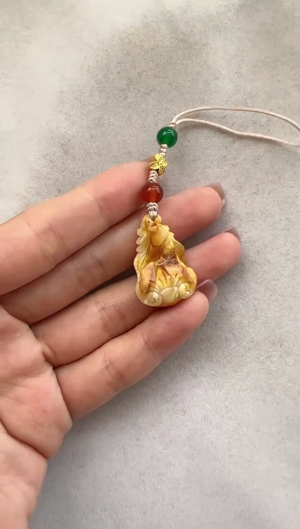 【闪购商品】琥珀裸石未镶嵌10112036-手机坠