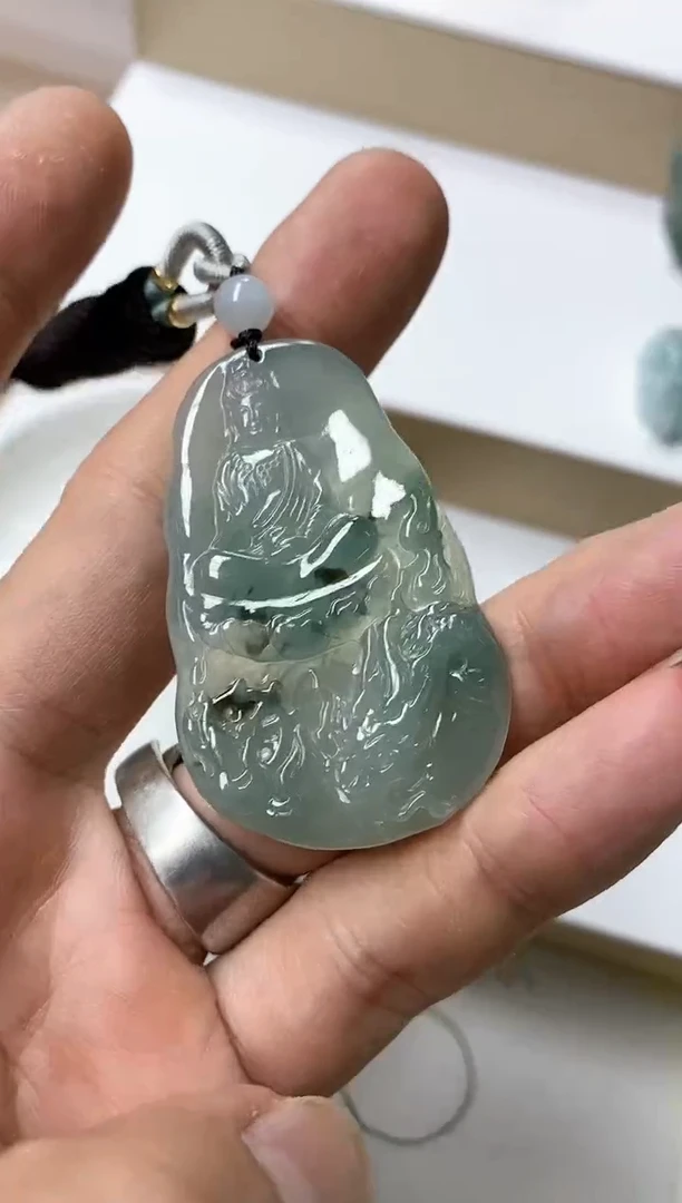 颈饰未镶嵌翡翠我**我1天然缅甸翡翠A货