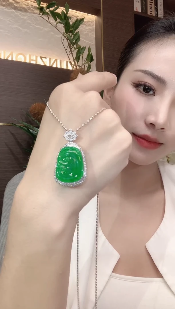 吊坠(不含链)18K金镶嵌翡翠D33