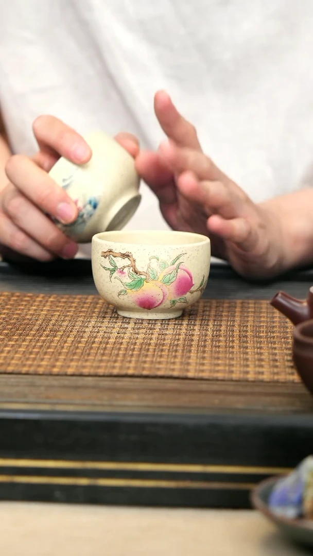 紫砂壶10《双桃杯》白玉段