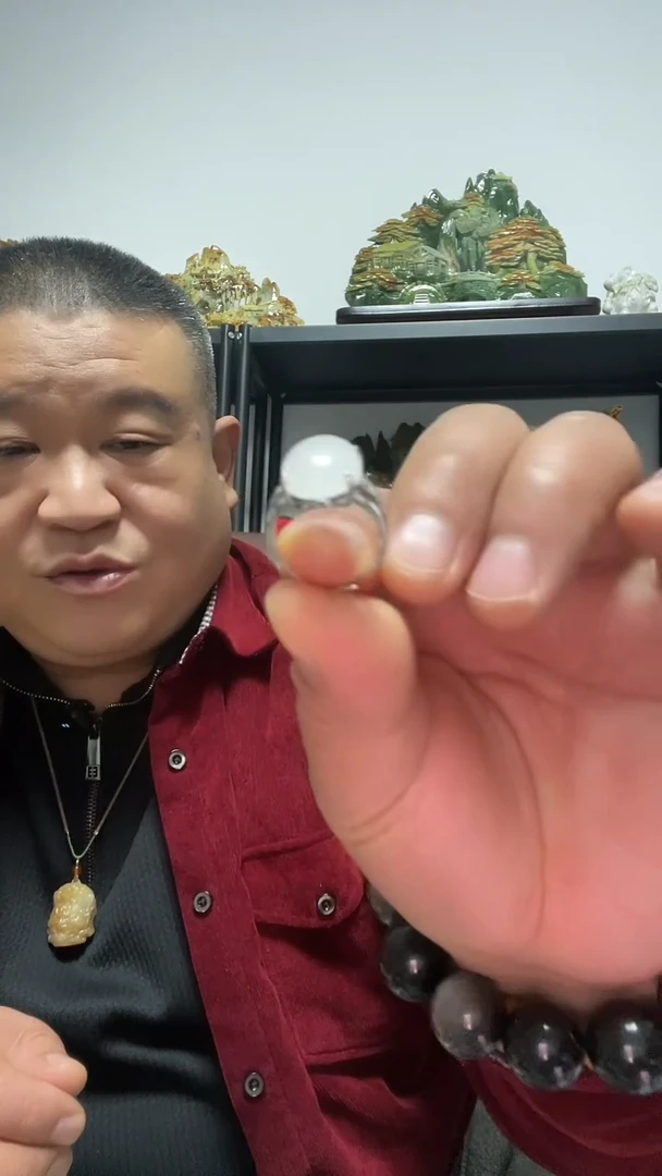 未镶嵌戒指和田玉白玉戒指