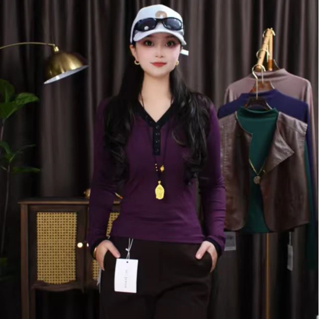 2025秋季新款V领排扣撞色长袖内搭打底衫收腰显瘦修身可外穿上衣