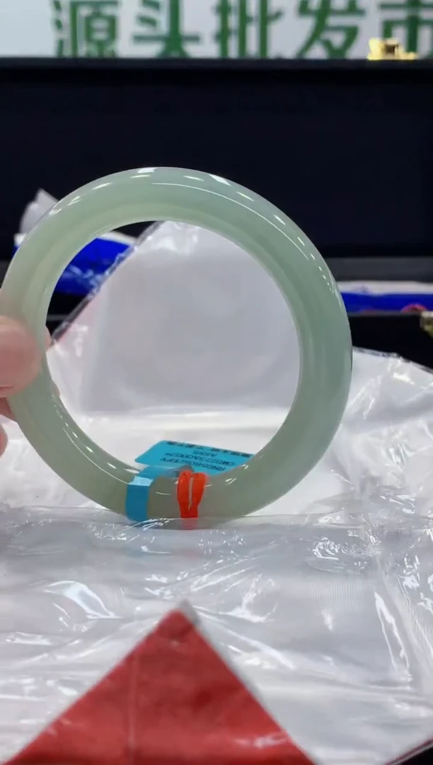 未镶嵌手镯翡翠翡翠手镯