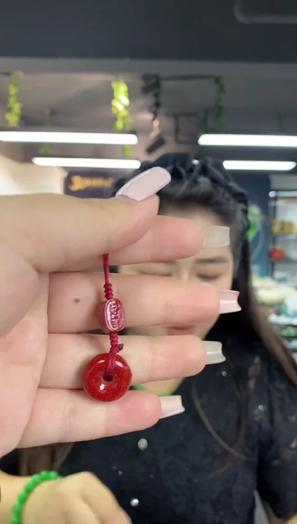 天然辰砂多样性发其一颜色微差