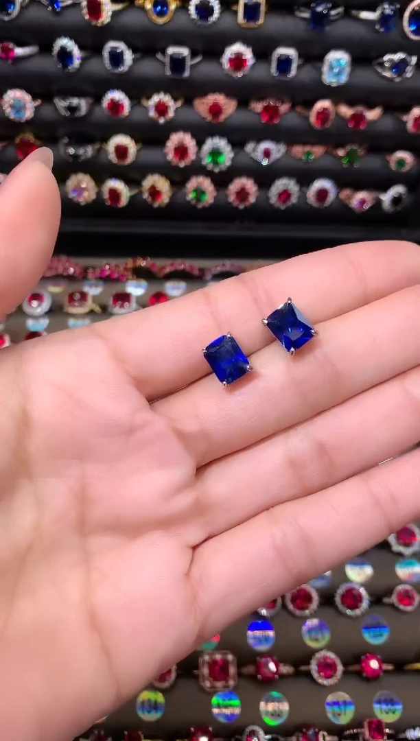 【闪购商品】蓝宝石耳饰银S925镶嵌79