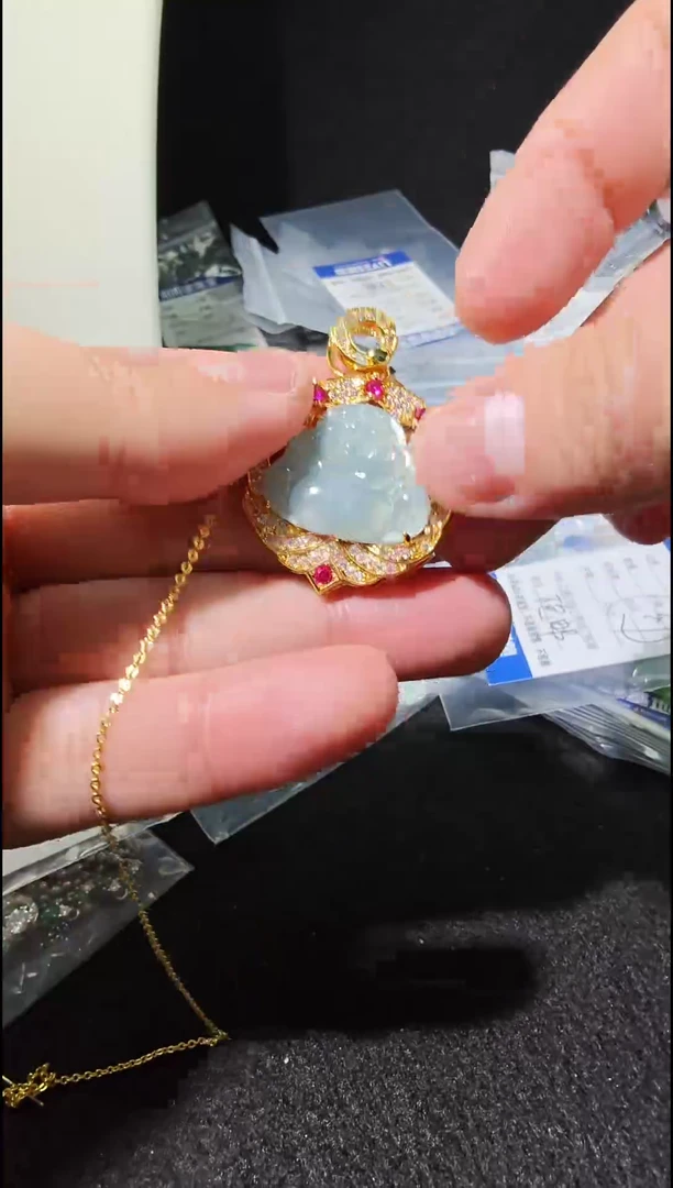吊坠(赠链)未镶嵌翡翠佛公吊坠