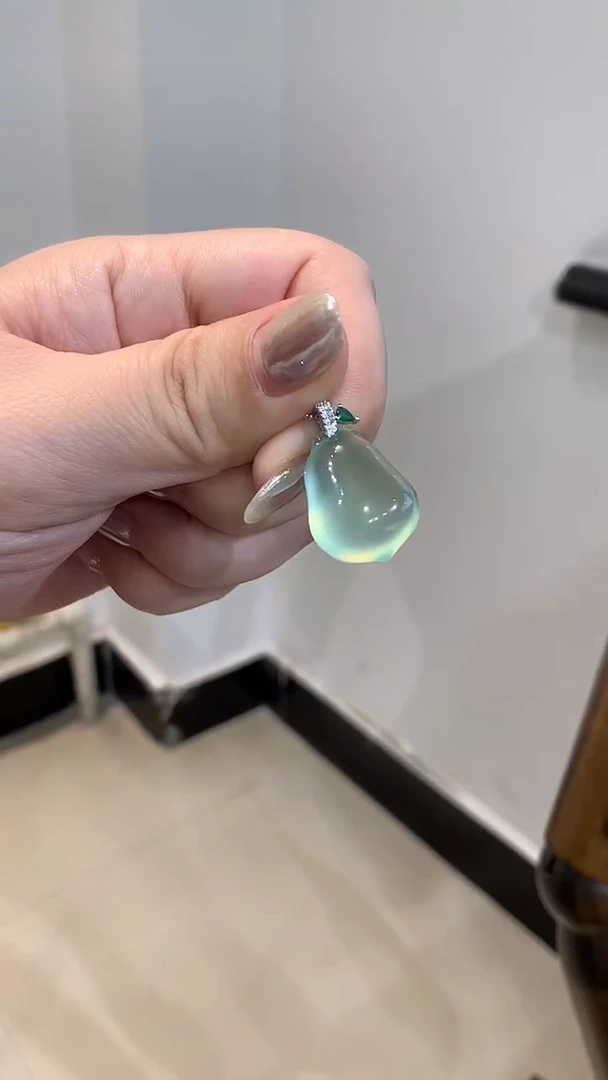 未镶嵌蛇纹石玉吊坠(不含链)福瓜