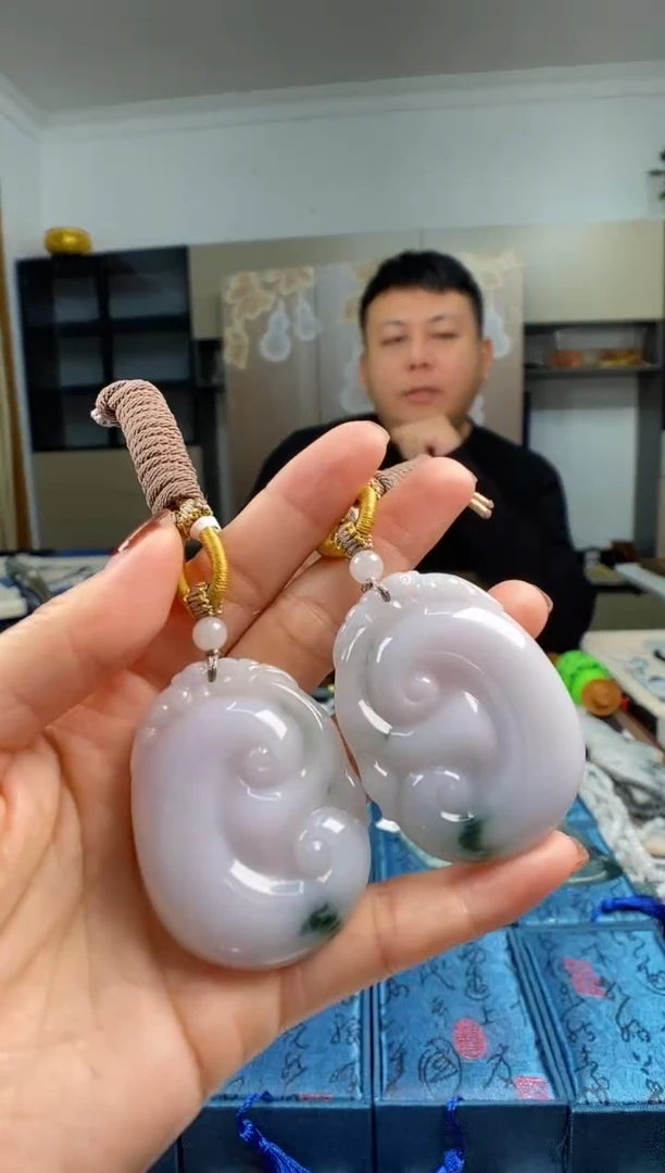 颈饰未镶嵌翡翠多样性发其一