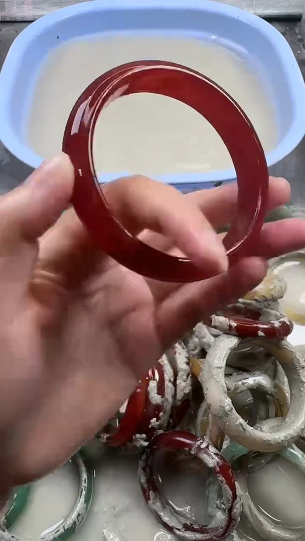 未镶嵌手镯石英质玉18 6566