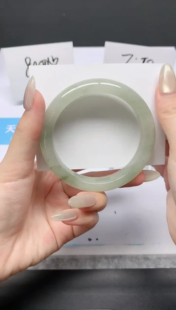 石英质玉手镯未镶嵌K179-58