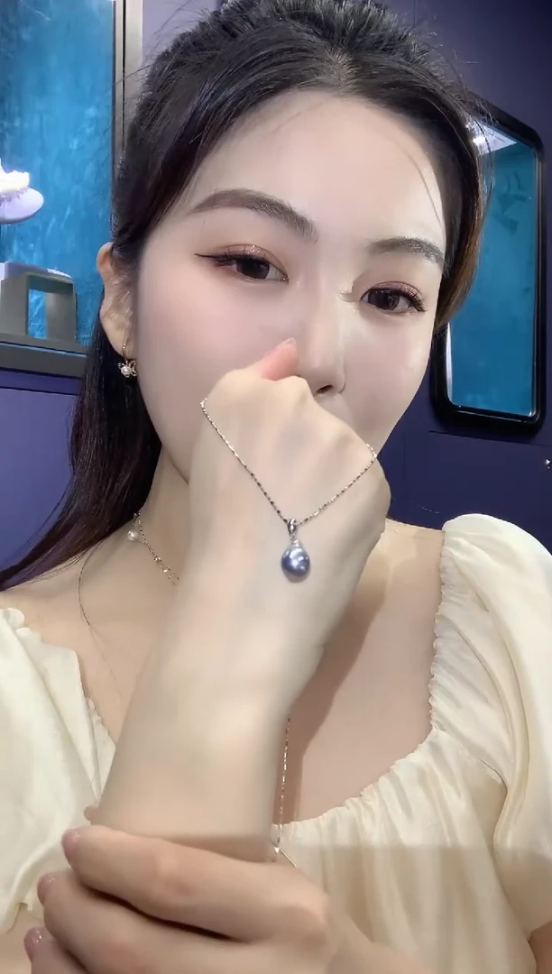 18K金镶嵌吊坠(不含链)海水珍珠A1多样性发货一件