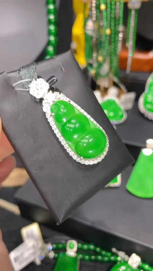 颈饰银S925镶嵌翡翠16一季