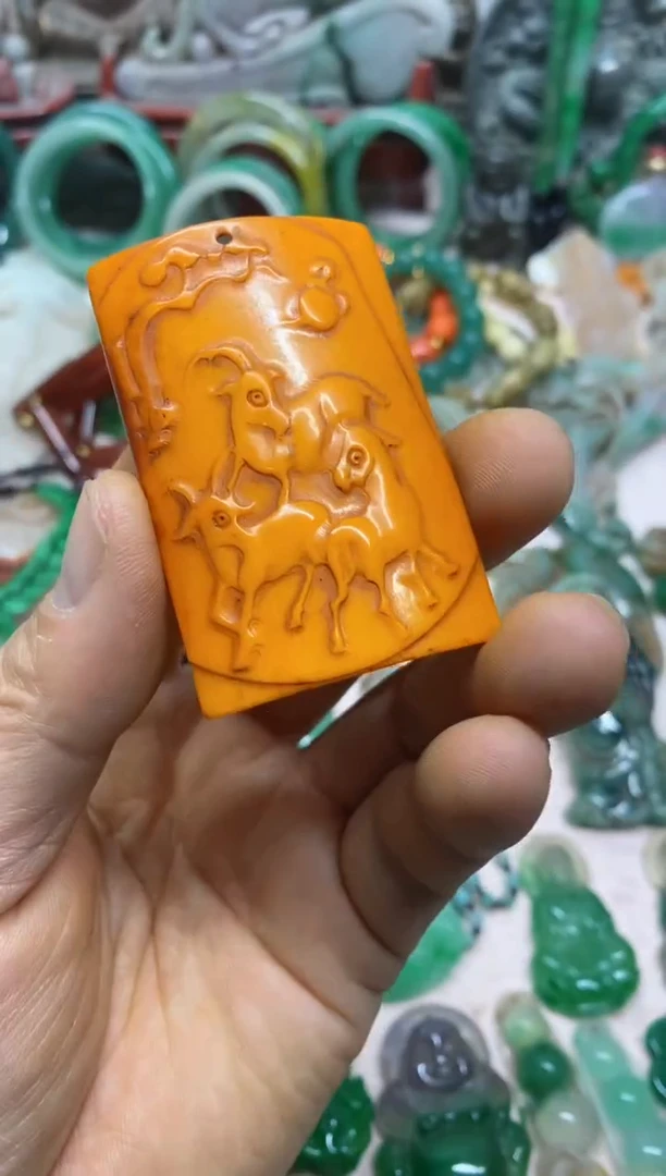 【闪购商品】85直播间的实时画面