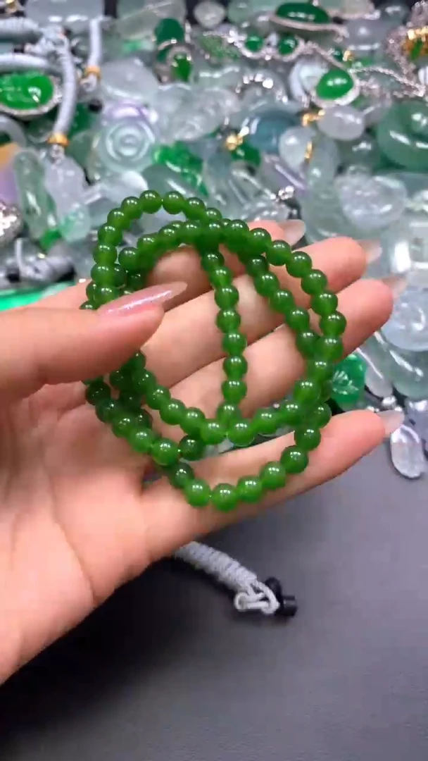 颈饰未镶嵌翡翠(配扣头多样性发其一）74