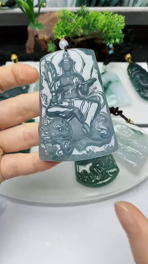 【闪购商品】翡翠颈饰未镶嵌