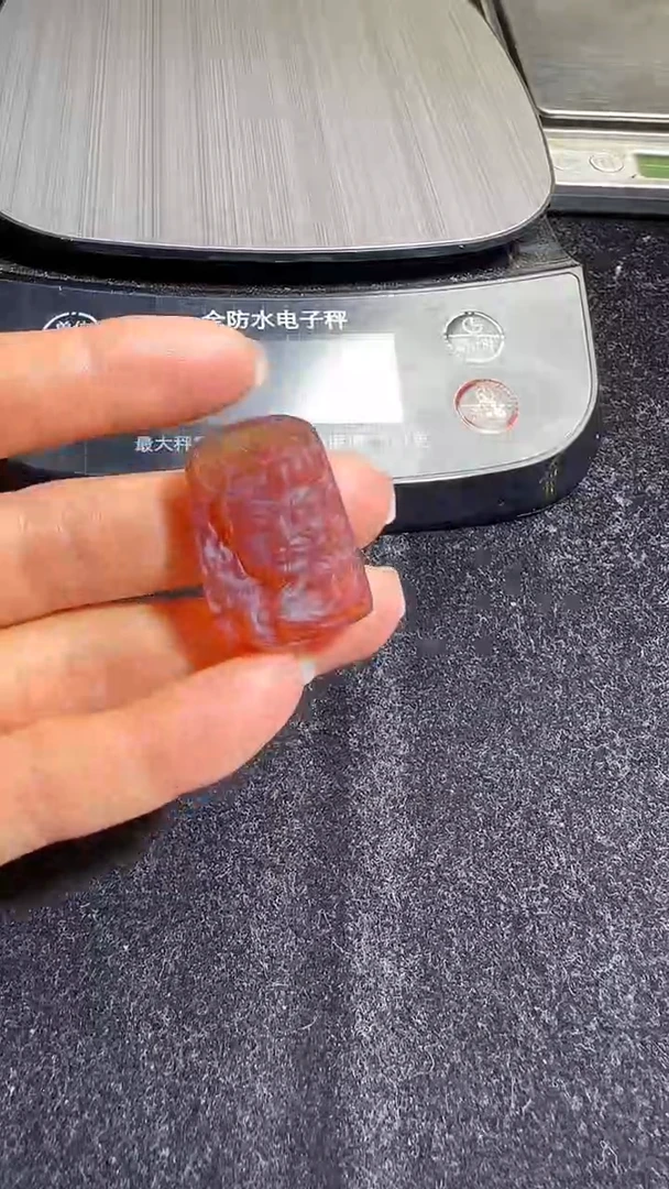 琥珀颈饰未镶嵌63