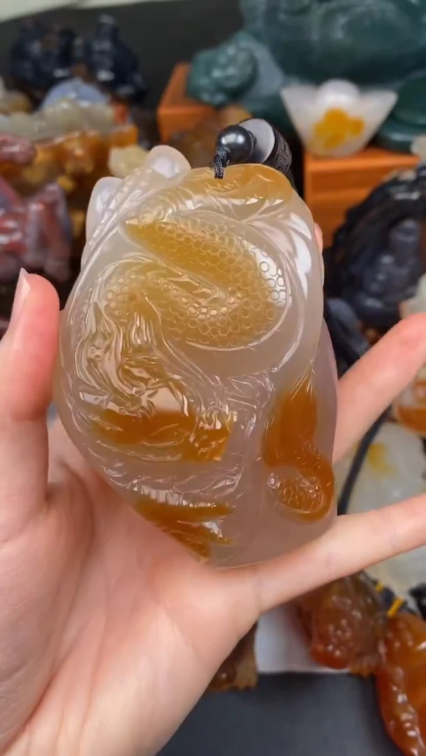 未镶嵌颈饰玛瑙/玉髓崔*AA