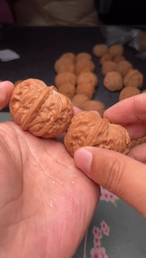 把件文玩核桃a169   元宝  45尺微修