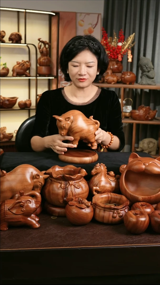 木 MB078-1牛气冲天摆件小号