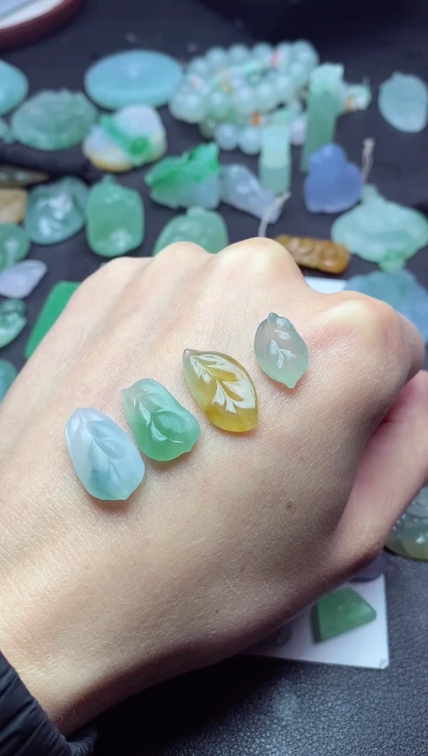 定制翡翠未镶嵌翡翠