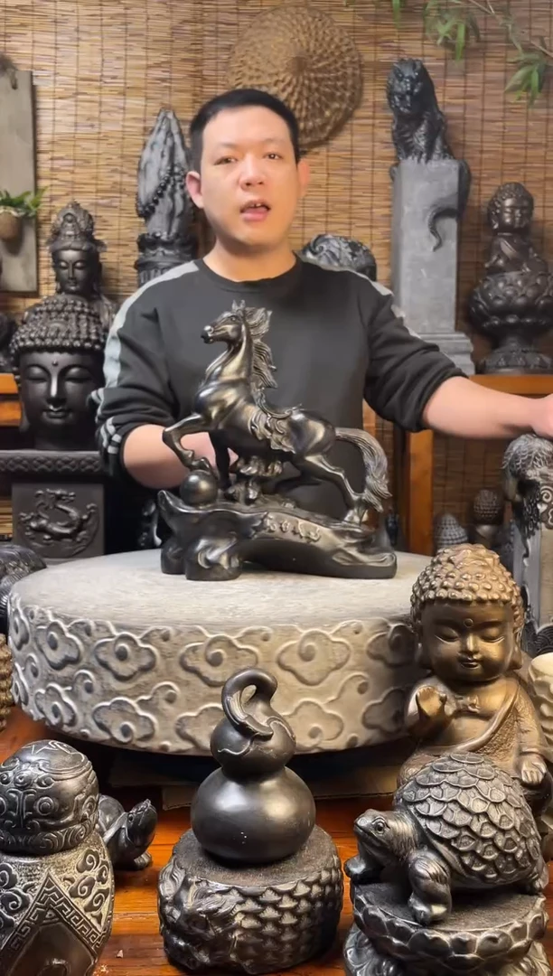 石材35马到功成天然青石雕刻