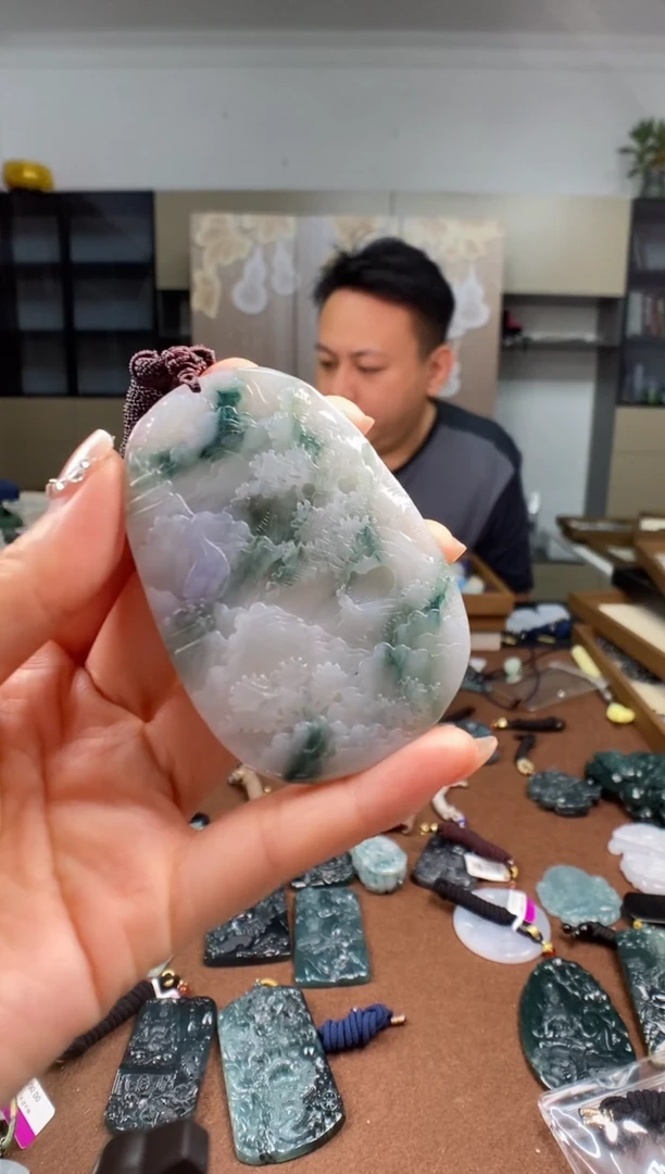 颈饰未镶嵌翡翠多样性发其一