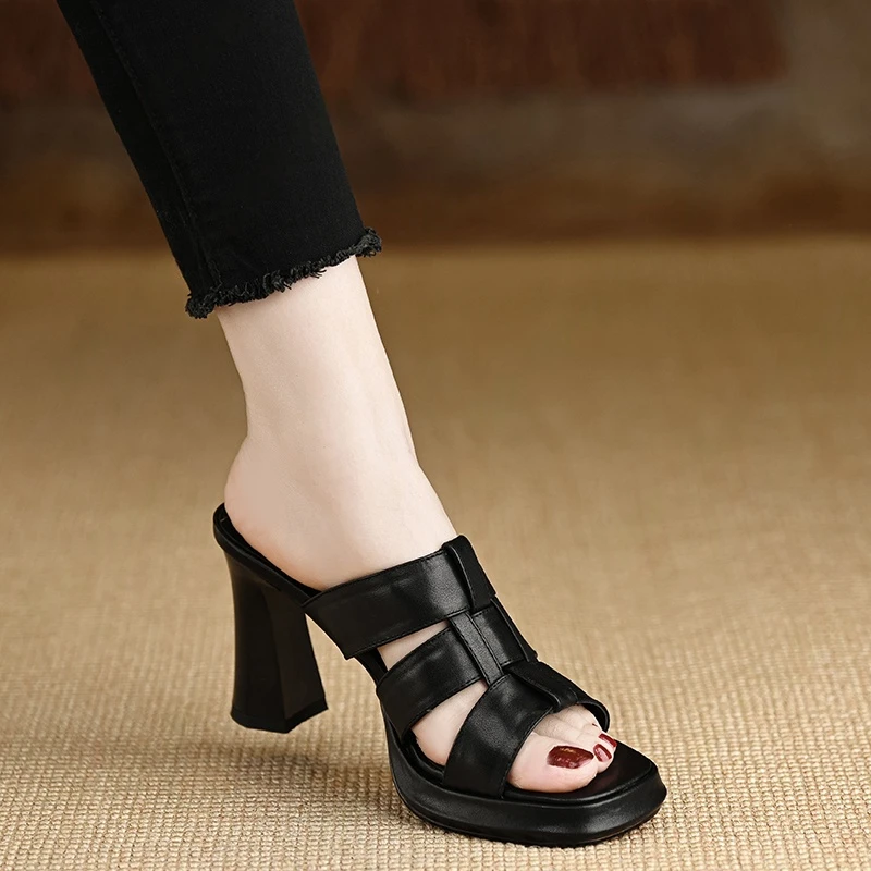 小个子手工女鞋8.5cm~高跟鞋防水台欧美粗跟露趾凉鞋时尚新款黑色