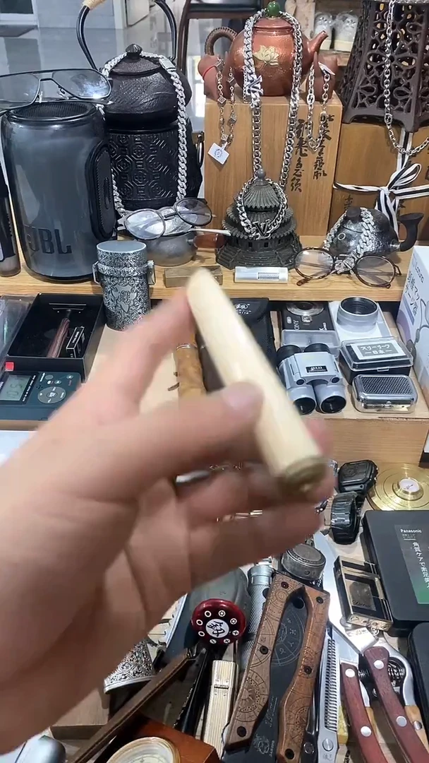 瓷片闪购商品  如图所示