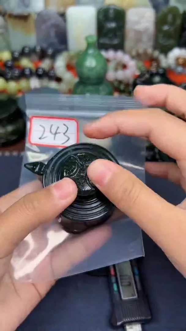 颈饰未镶嵌和田玉和田玉