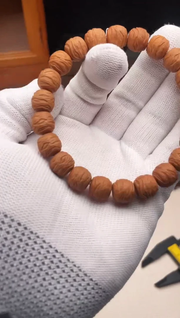 手串猴头核桃破茧