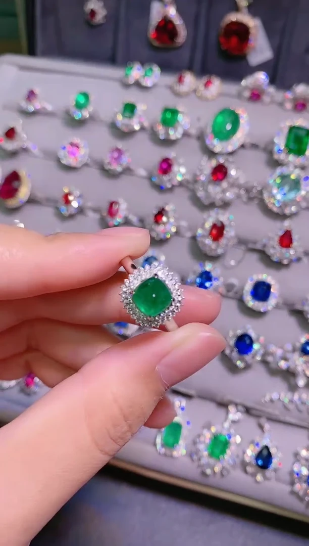 18K金镶嵌18K金戒指祖母绿雪**舞.