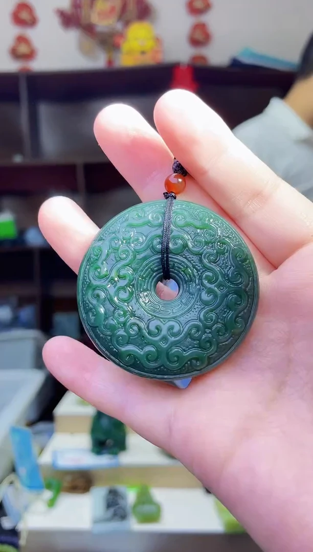 和田玉未镶嵌颈饰1