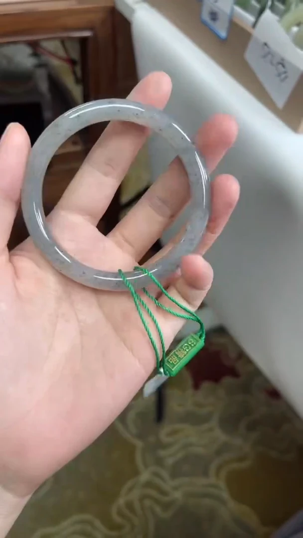 未镶嵌手镯和田玉56