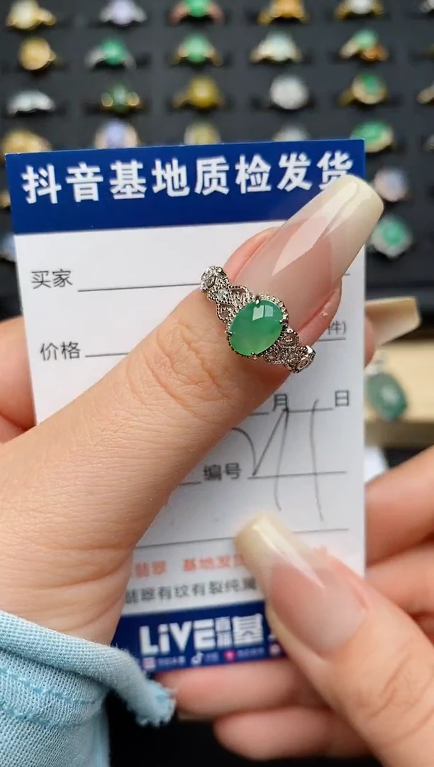 翡翠戒指银S925镶嵌............