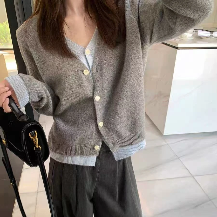 大码女装拼接假两件上衣2025早秋新款胖mm显瘦宽松内搭长袖针织衫