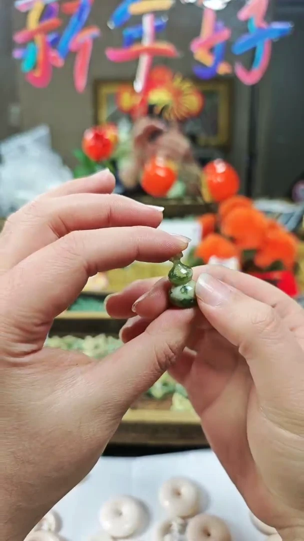 【闪购商品】蛇纹石玉颈饰合金吊坠