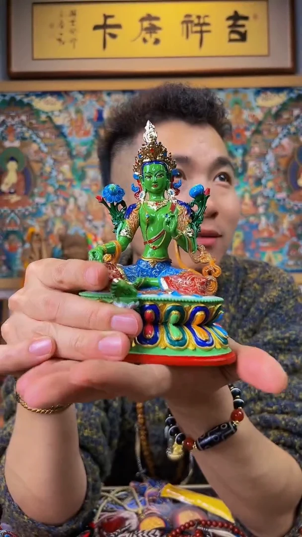 【闪购商品】装裱画绿度母-与实物略有差异介意者勿拍