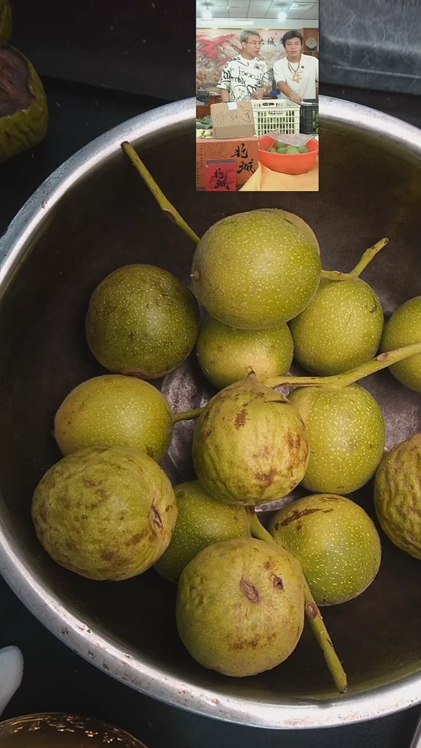 文玩核桃把件10号青皮盘山10个官帽4个（售出不退不换）